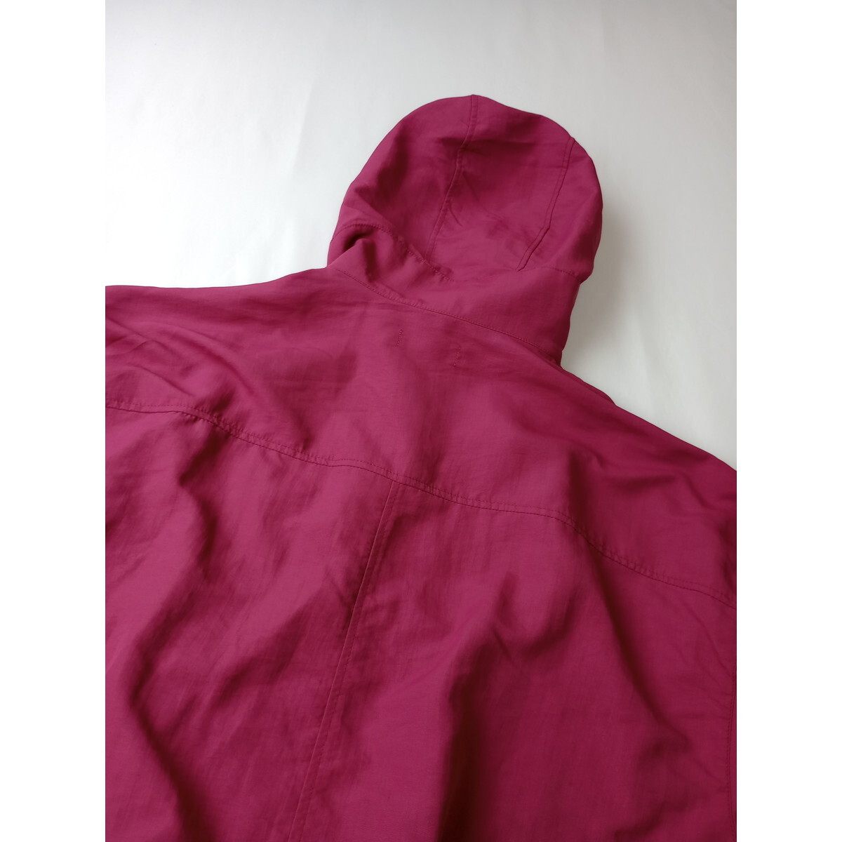 セポ cepo「すっぽり。隠れても女っぽ♪」ナイロン100％ 差し色 オーバーサイズ フーディー ジャケット 羽織り ローズピンク (37K+0475)の画像4
