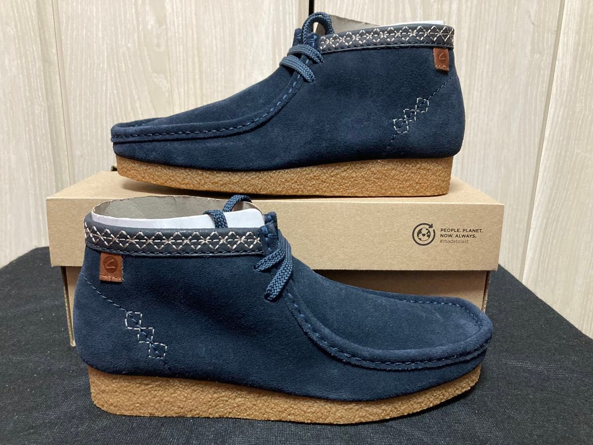 新品未使用Clarks(クラークス) ワラビーモカシンシェイカーブーツShacre Bootネイビー紺24.5cm本革本皮革靴皮靴