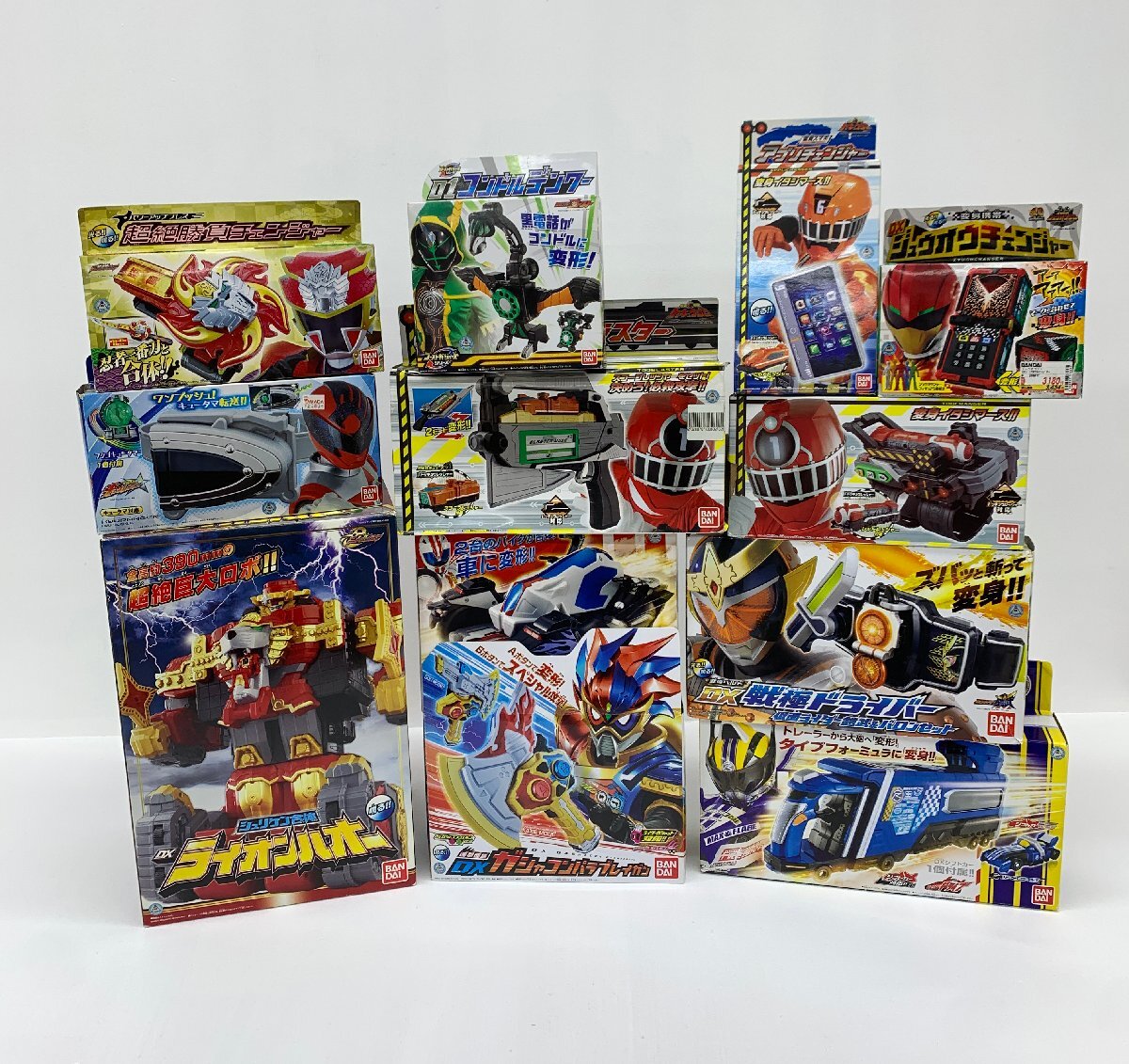 【中古・ジャンク品】 戦隊 ニンニンジャー キュウレンジャー トッキュウジャー 仮面ライダー ドライブ 鎧武他 箱付武器 ベルトまとめ ④._画像1