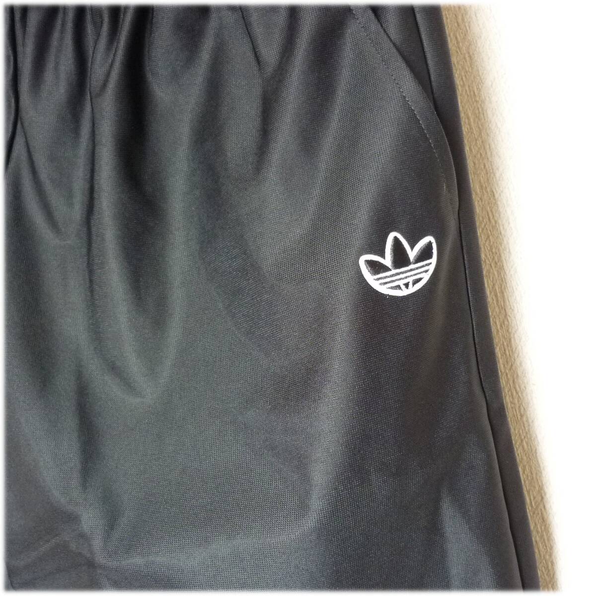 定価4939円新品(M)アディダスオリジナルス adidas originals 黒レディースハーフパンツ 裾シースルー透け感_画像3