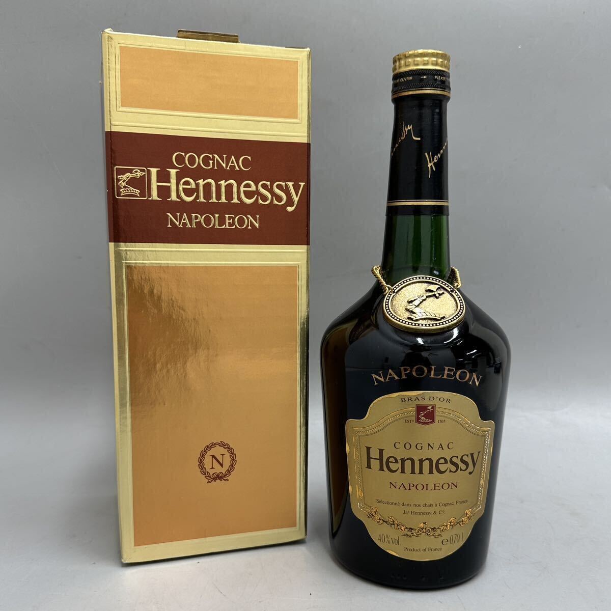 [3] Hennessy NAPOLEON BRAS DOR COGNAC 700ml 40％ ヘネシー ブラスドール コニャック ブランデー 古酒 箱付 未開封 06/042303sの画像1