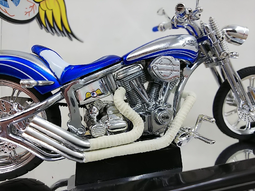 ■ Jada Toysジャダトイズ Von Dutch 1/18 DRAGNUT ブルー ドラッグナット バイク ミニカー_画像6