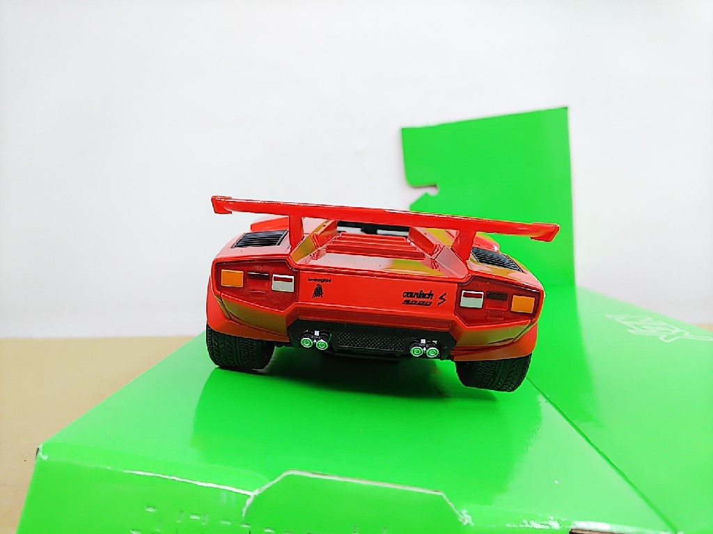 ■ WELLYウェリー（京商） NEX MODELS 1/24 Lamborghini Countach LP5000S 赤 ランボルギーニ・カウンタック ダイキャスト製モデルミニカーの画像3