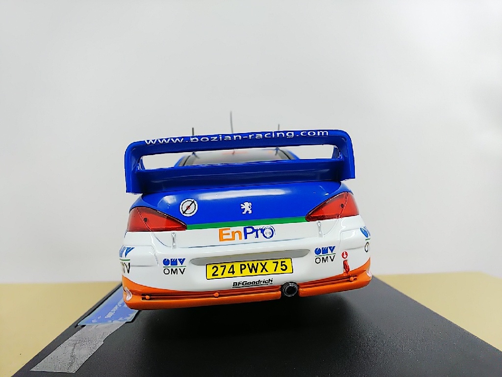 ■ Sun Starサンスター 1/18 #4693 PEUGEOT 307 WRC プジョー モンテカルロ 2006 ラリーダイキャストモデルミニカー_画像3