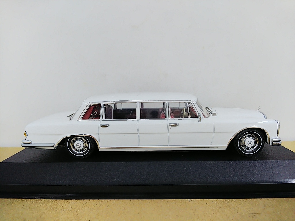 ■ ixo modelsイクソ CLC118 1/43 Mercedes-Benz 600 Long 1965 ホワイト メルセデスベンツロング モデルミニカーの画像4