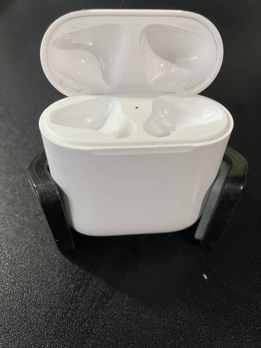 Apple AirPods エアーポッズ 充電ケース　第一世代 　used　動作品　送料無料_画像4