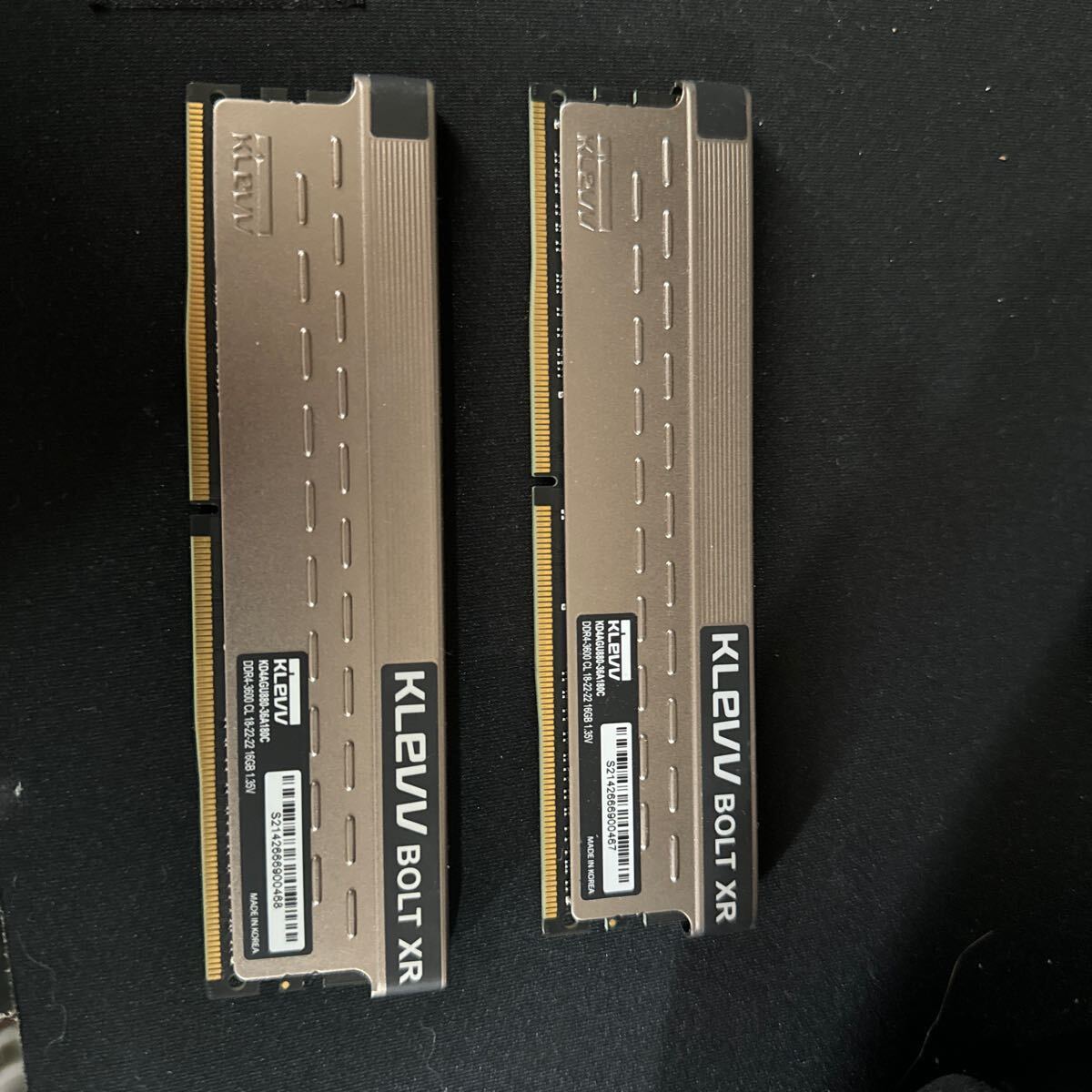 ＫＬＢＶＶ BOLT ＸＲ KD4AGU 880-36A180C DDR4 3600 16GB2メモリ の画像1