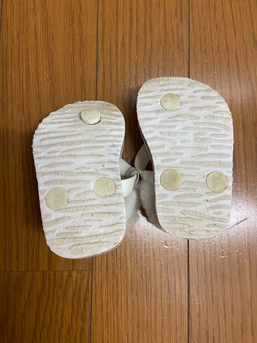 サンダル　UGG ベビー