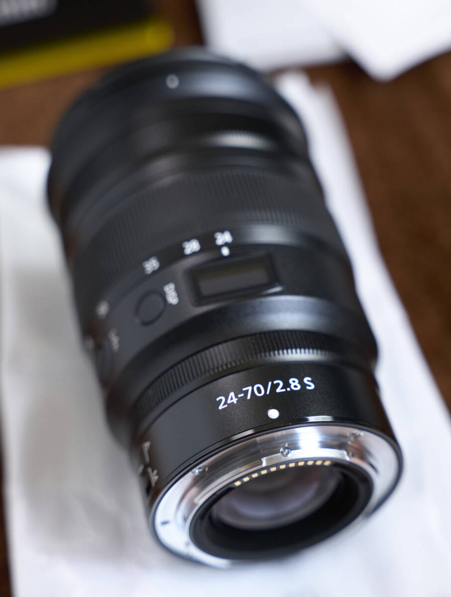 付属品完備 Nikon ニコン ミラーレスカメラ用 レンズ NIKKOR Z 24-70mm f/2.8 S 大三元 標準ズームの画像8