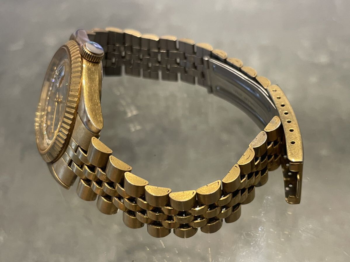 腕時計 クォーツ Klaeuse クロイゼ デラックス ゴールドカラー SK-100-C 文字盤金色 動作確認未実施 現状品_画像4