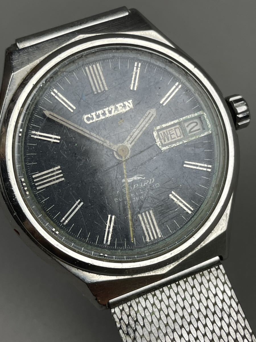 香20) CITIZEN シチズン LEOPARD レオパード SUPER BEAT 10 3針 デイデイト 自動巻 メンズ腕時計 稼動品 GN-3-S 黒文字盤 28石 AUTOMATICの画像3