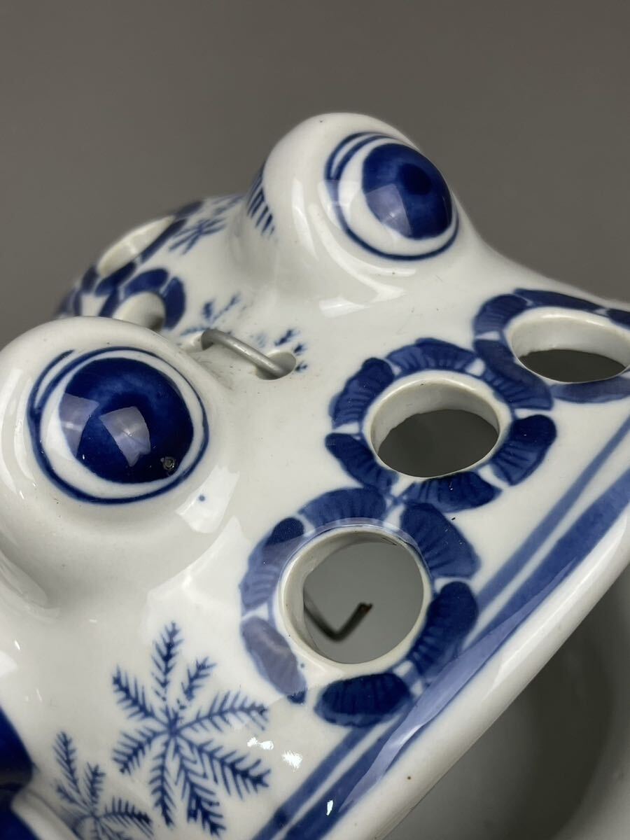 .20) blue and white ceramics . frog .... open censer .. fragrance .. mosquito repellent incense stick inserting ceramics made beautiful goods retro interior ornament thing ornament objet d'art 