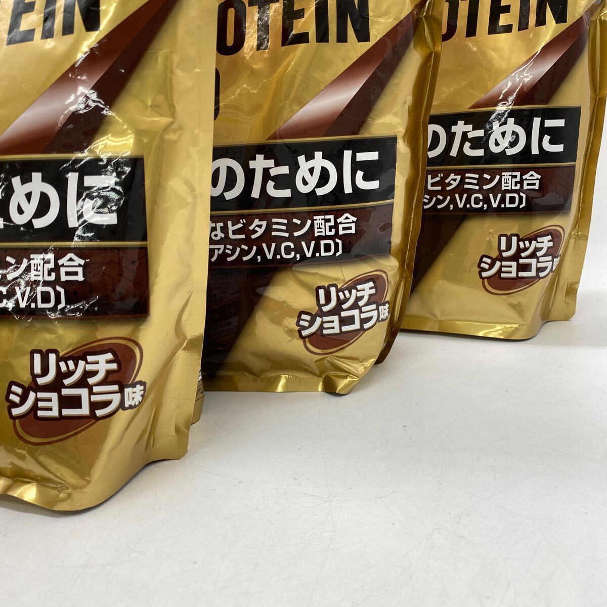 B0203 未開封品 健康食品 ザバス ホエイ プロテイン 100 リッチショコラ味 980g × 3袋 SAVAS WHEY PROTEIN の画像4