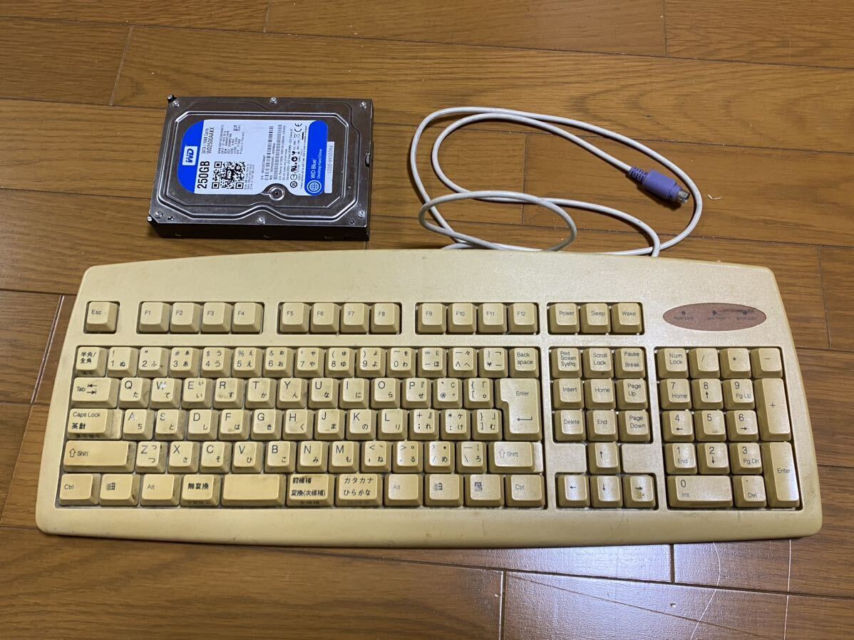 ゲーミングPCキーボードK295WD2500AAKX 250GB240418ー2_画像1