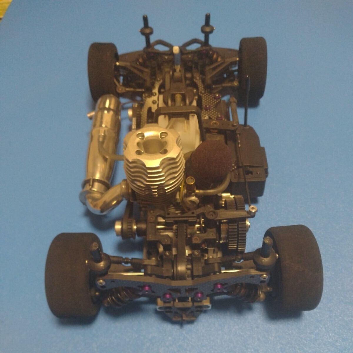  двигатель машина 1/10 Kyosho R4 двигатель имеется запасной детали имеется 