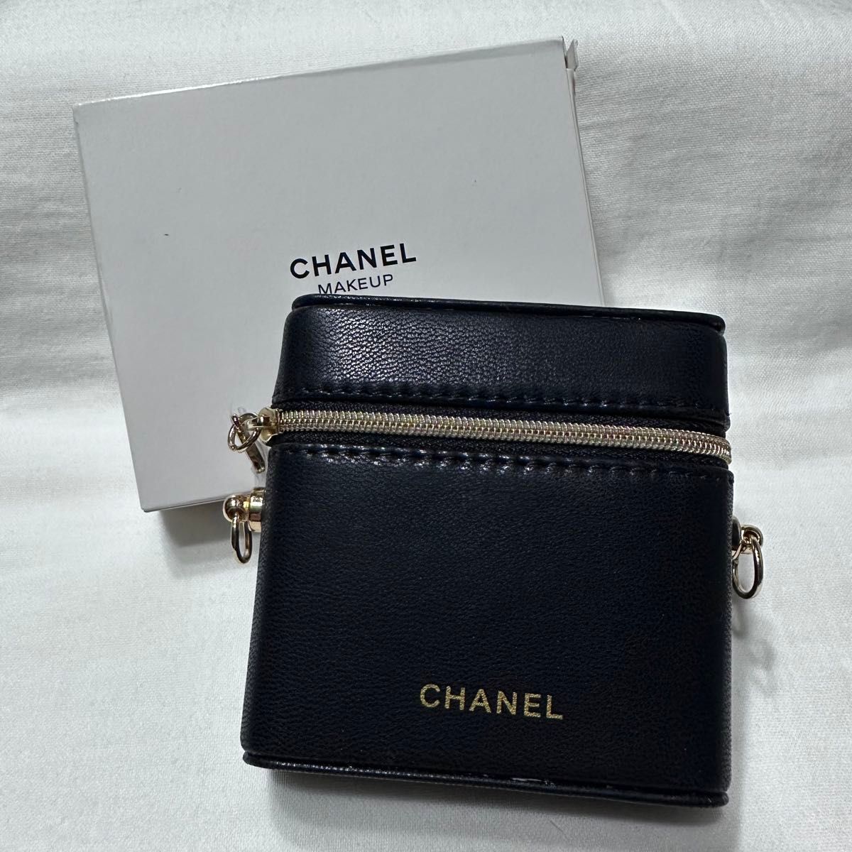 CHANEL シャネル ノベルティ ポーチ リップケース チェーン付き CHANEL シャネル ノベルティ ポーチ リップケース チェーン付き