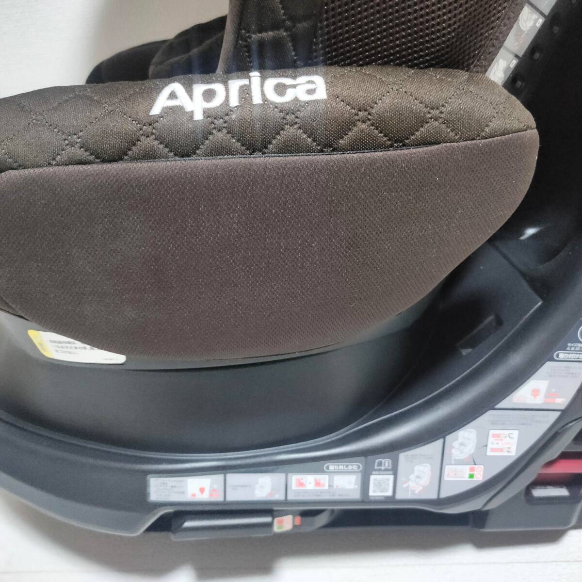 【送料込】アップリカ 美品 フラディアグロウ ISOFIX デラックス チャイルドシート フルフラット 回転 ターン 新生児～ クリーニング済_画像7