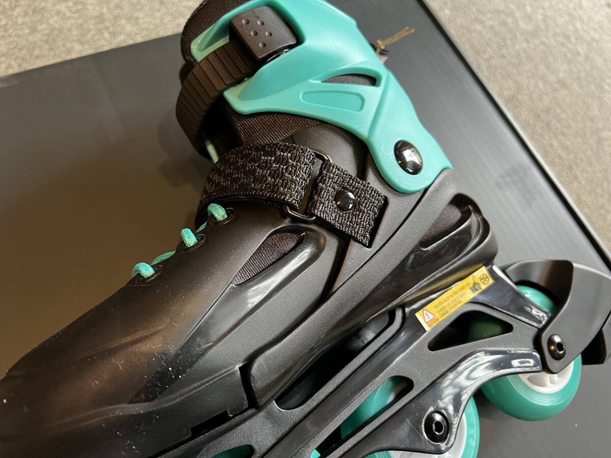 新品！未使用品！NEWモデルジュニアインラインスケート「ROLLERBLADE FURY Black/Sea Green 18.5㎝-21.0㎝」サイズ調整OK！_画像8