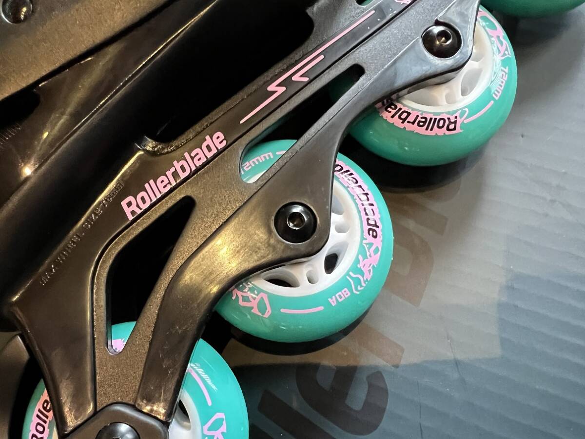 新品！未使用品！NEWモデルジュニアインラインスケート「ROLLERBLADE FURY Black/Sea Green 18.5㎝-21.0㎝」サイズ調整OK！_画像9