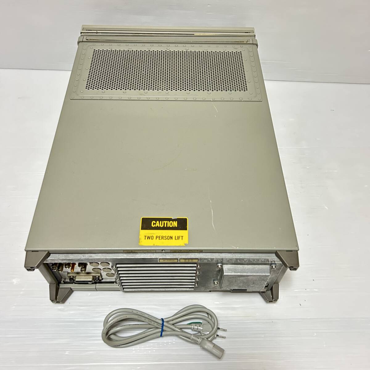 HP 8644A SYNTHESIZED SIGNAL GENERATOR シグナルジェネレーターの画像7