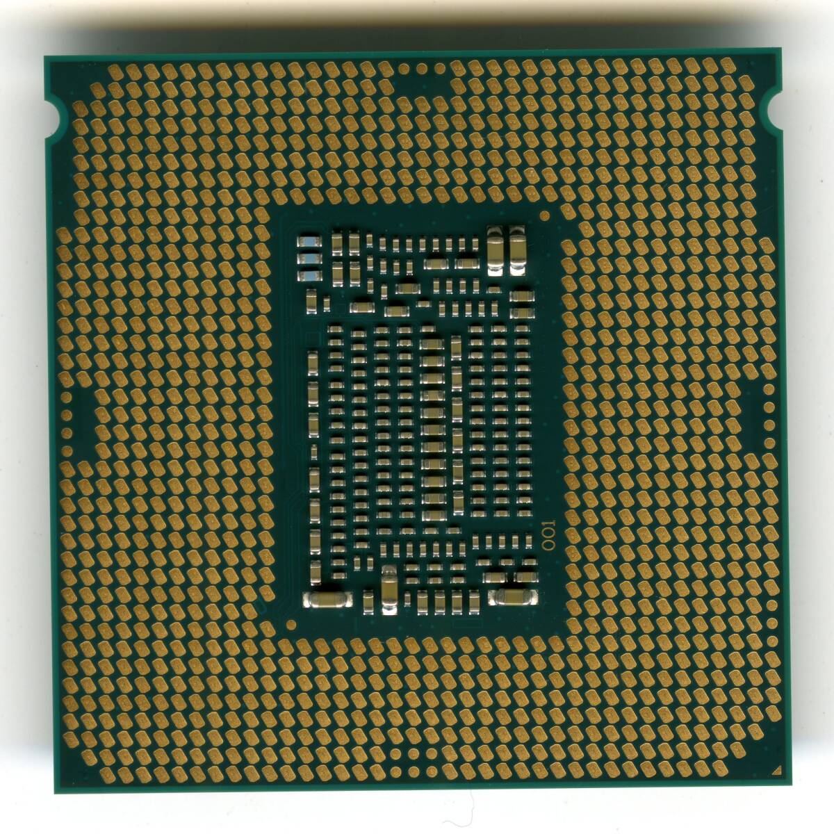 Intel Xeon E-2144G  中古  SR3WM   05612の画像2