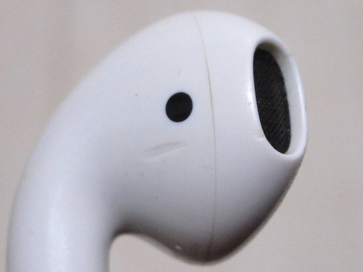 【ジャンク品】HE-398◆Apple 第2世代 Air Pods ワイヤレスイヤホン 本体のみ ジャンク品_画像6