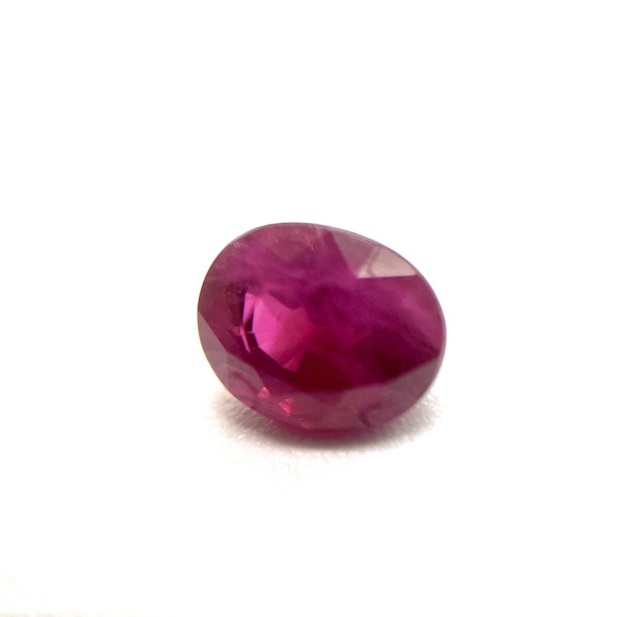 天然ルビー ルース 0.735ct ソーティング付き 約4.6×5.6×3.3mm コランダム 裸石 外し石 大粒 宝石 ジュエリー corundum ruby jewelry