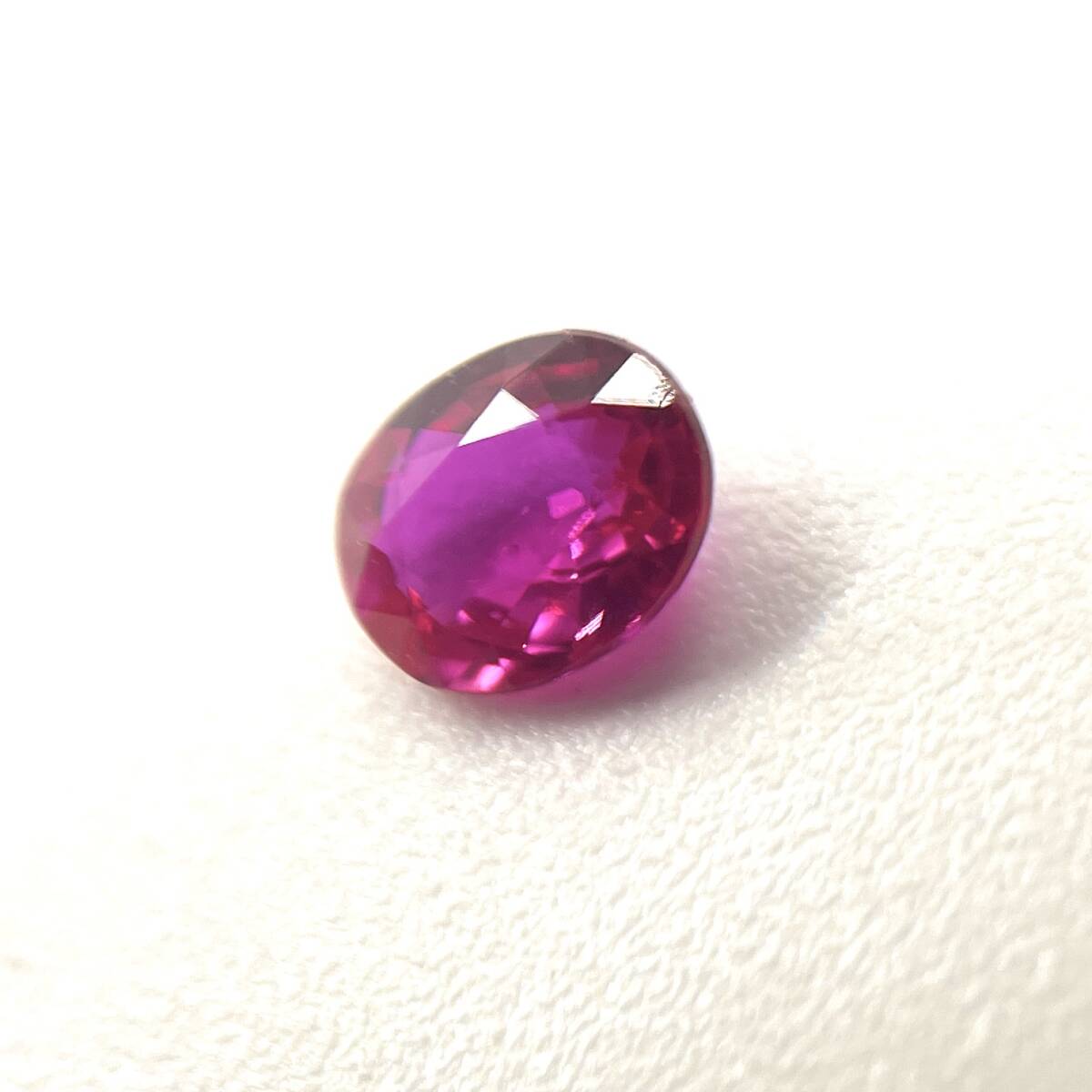 天然ルビー ルース 0.294ct ソーティング付き 約3.5×4.5×2.0mm コランダム 裸石 外し石 大粒 宝石 ジュエリー corundum ruby jewelry