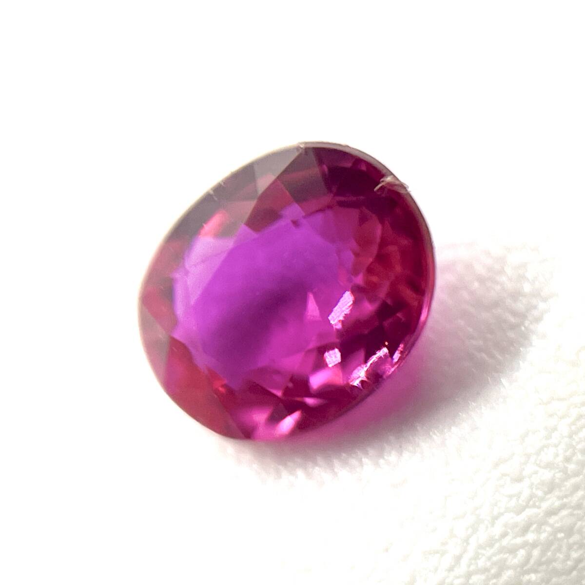 天然ルビー ルース 0.294ct ソーティング付き 約3.5×4.5×2.0mm コランダム 裸石 外し石 大粒 宝石 ジュエリー corundum ruby jewelryの画像3