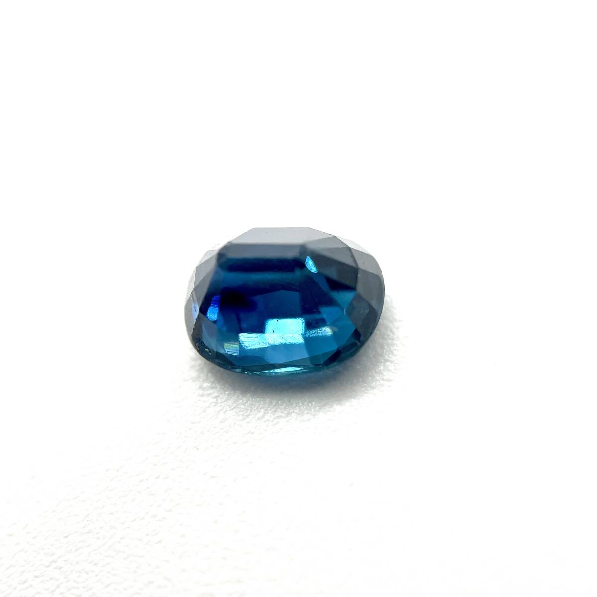 天然サファイア ルース 1.103ct ソーティング付き 約5.0×6.3×3.6mm コランダム 裸石 外し石 大粒 宝石 ジュエリー corundum sapphire