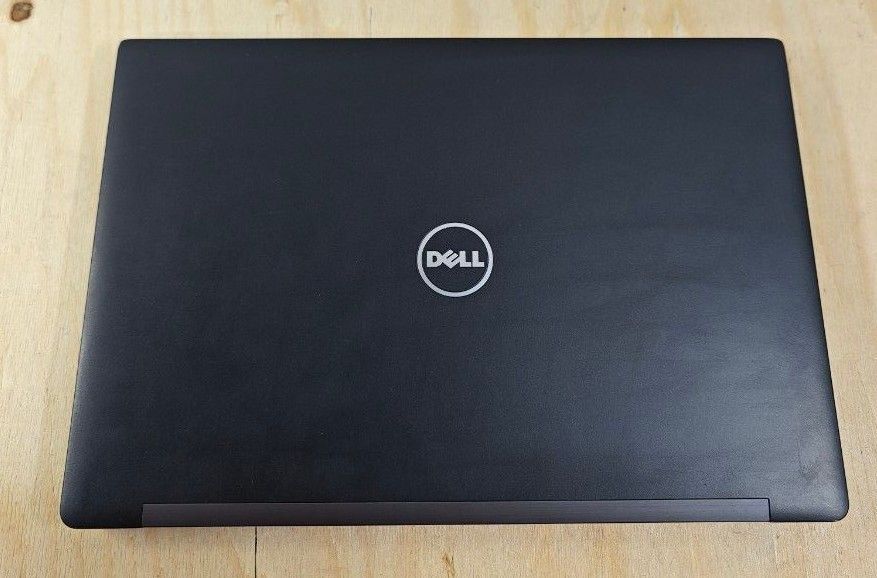 DELL intel Core i5 7300U SSD256GBメモリ16GB