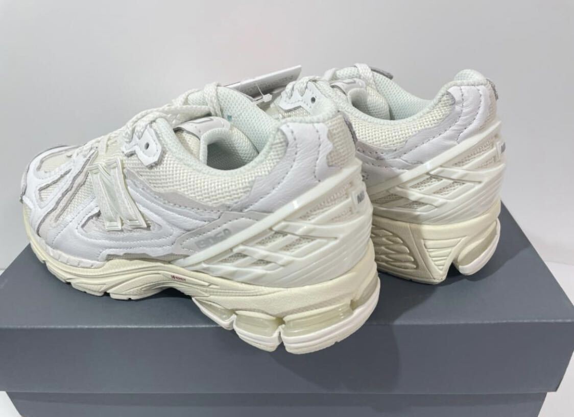 新品】23㎝ New Balance 1906D Protection Pack White 新品】23㎝ New Balance 1906D Protection Pack White