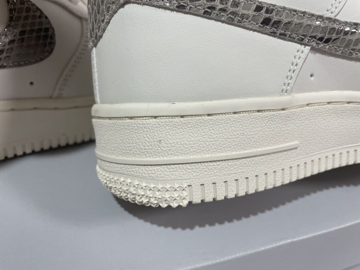 【送料無料】【新品】24㎝　NIKE WMNS AIR FORCE 1 '07 ナイキ ウィメンズ エア フォース 1 '07 スネーク　蛇柄