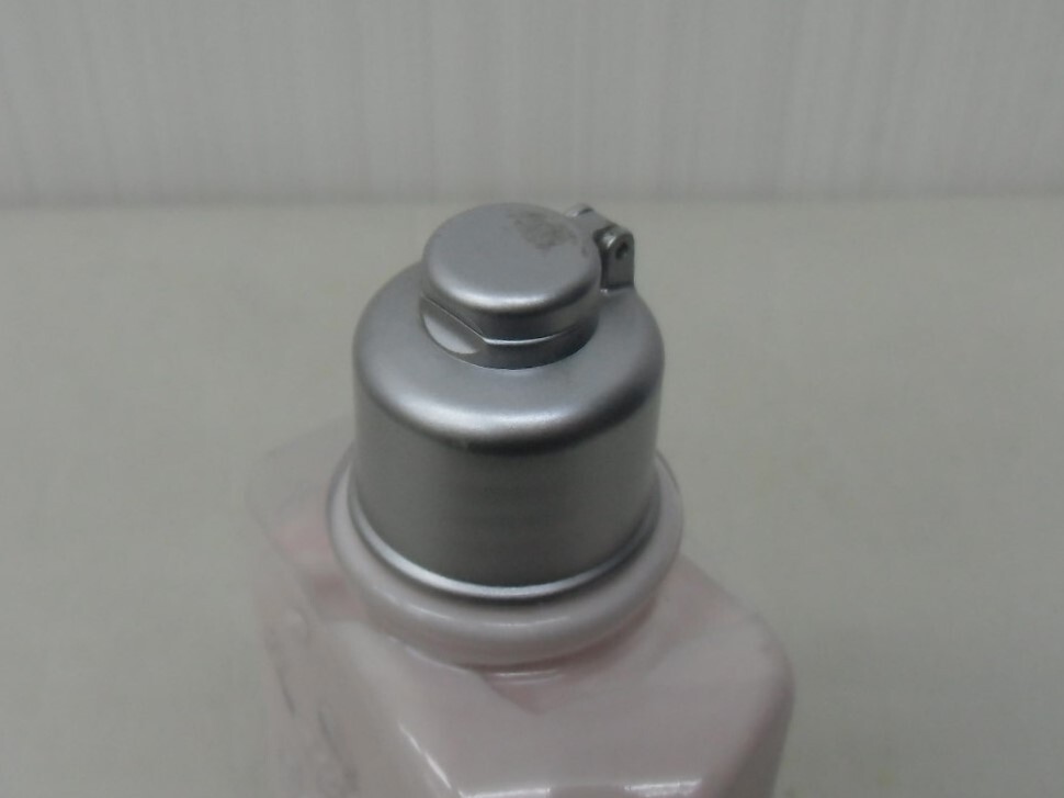 L’OCCITANE ロクシタン チェリーブロッサム シマーリング ボディミルク ボディ用乳液SHIMMERING LOTION 元は250mlのものの画像5