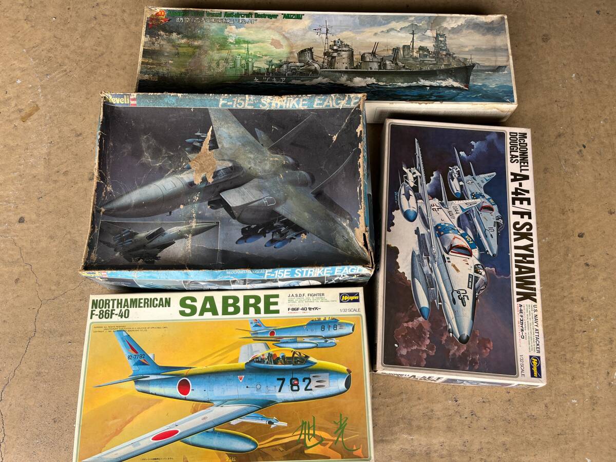 6/ 航空機 軍用機 戦闘機 戦艦 ミリタリープラモデル4点セット 1/32 F-15E STRIKE EAGLE F-86F-40 セイバー 旭光 SABRE NORTH AMERICAN の画像1