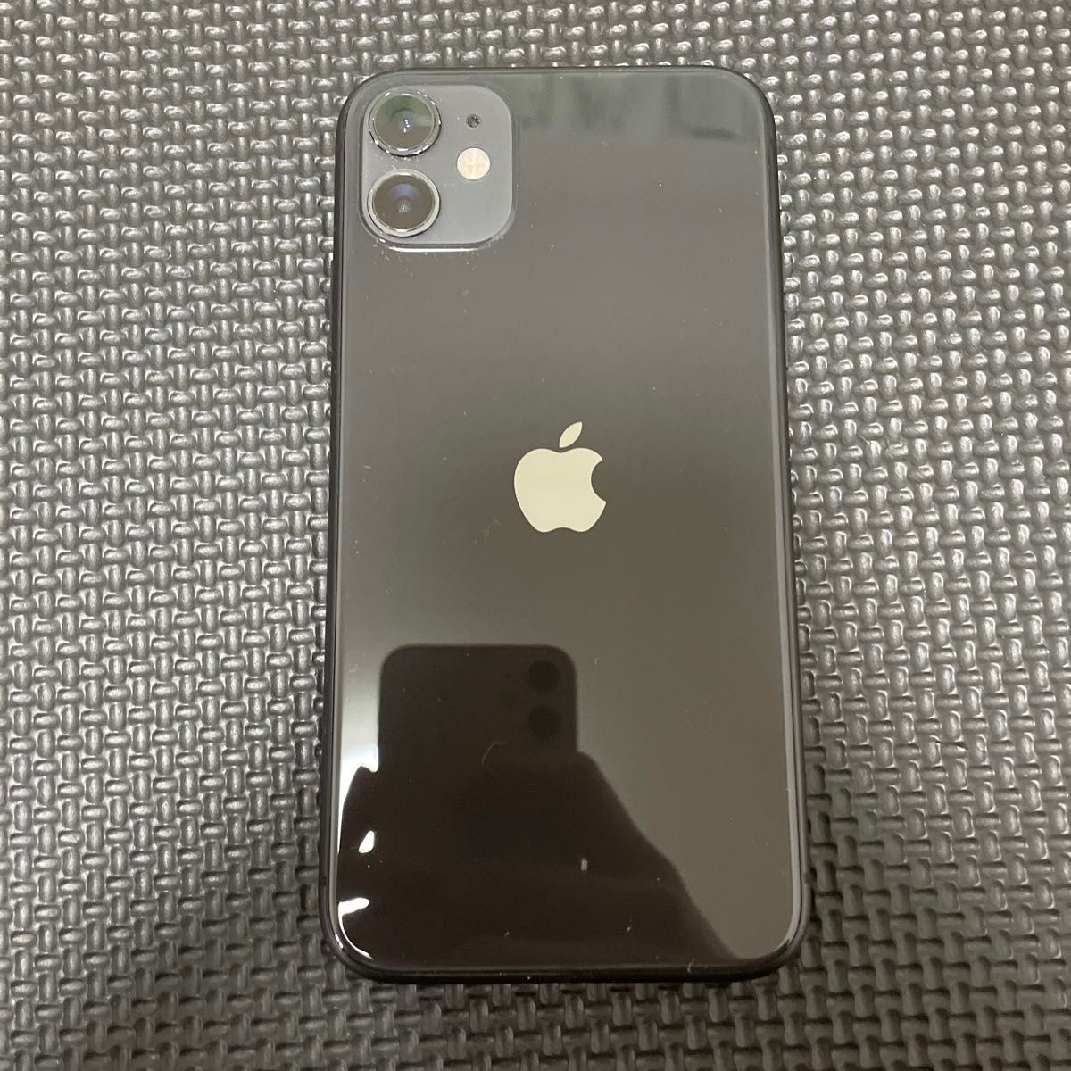 iPhone11 ブラック SIMフリー Apple SIMロック解除済 BLACK 黒 アイフォン アップル　64GB