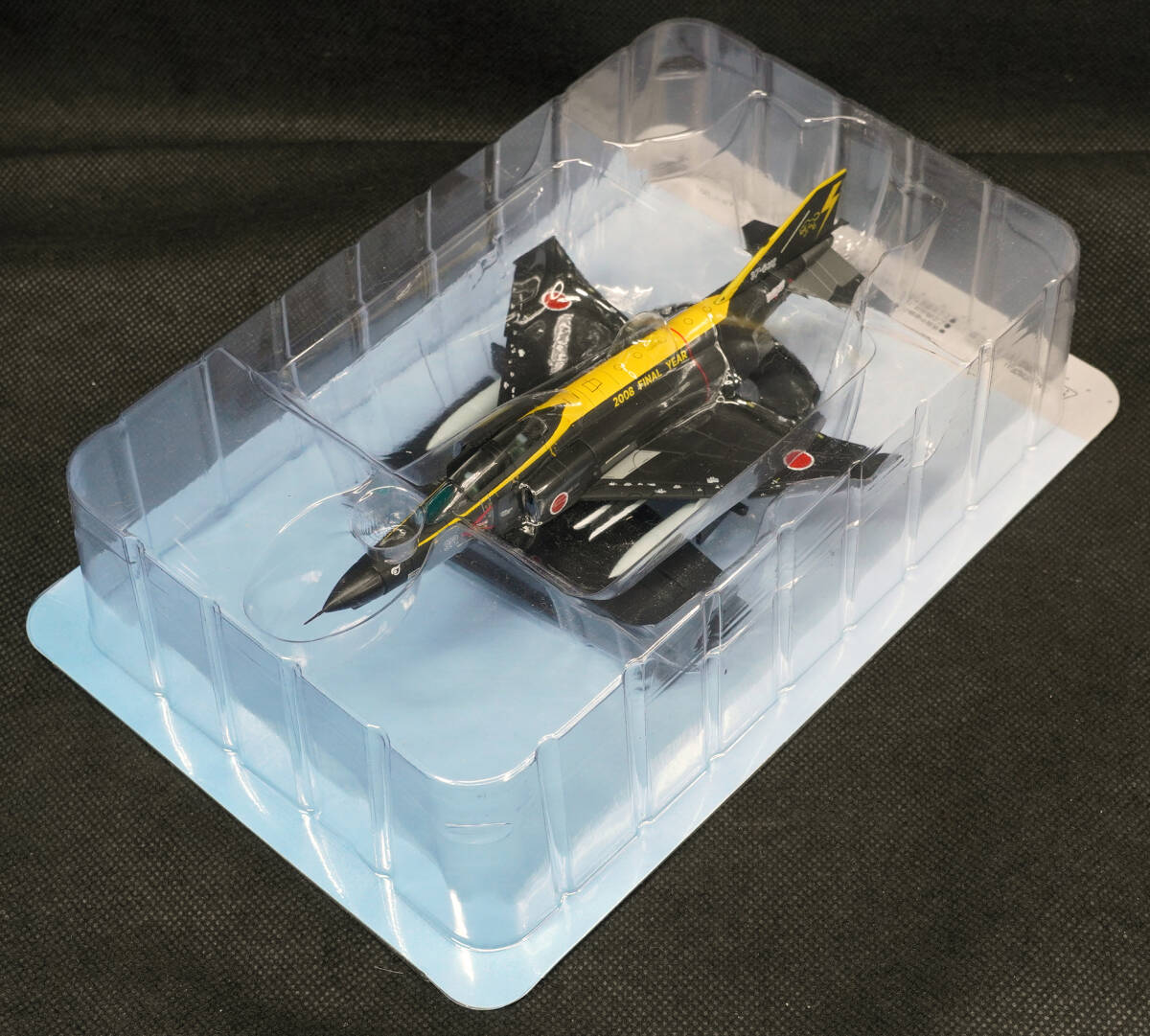 〇特典  航空自衛隊 F-4EJ改 ファントム II BLACK SPECIAL 2008 エアファイターコレクション1/100 模型のみ アシェットの画像1