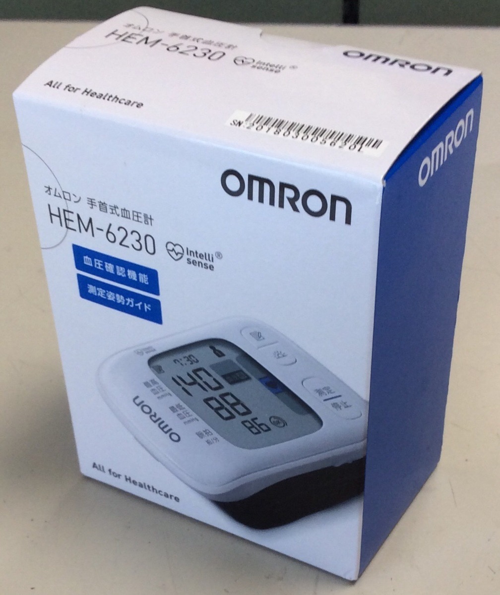 【RKGKE】１円～オムロン/手首式血圧計/HEM-6230/新品※の画像1