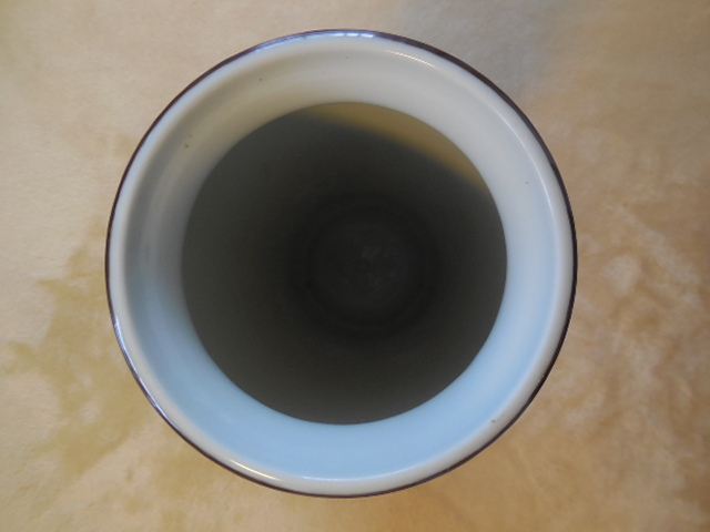 ♯未使用♯長期保管品♯白い陶器の花瓶♯城山♯白に藍色のデザイン♯_画像4