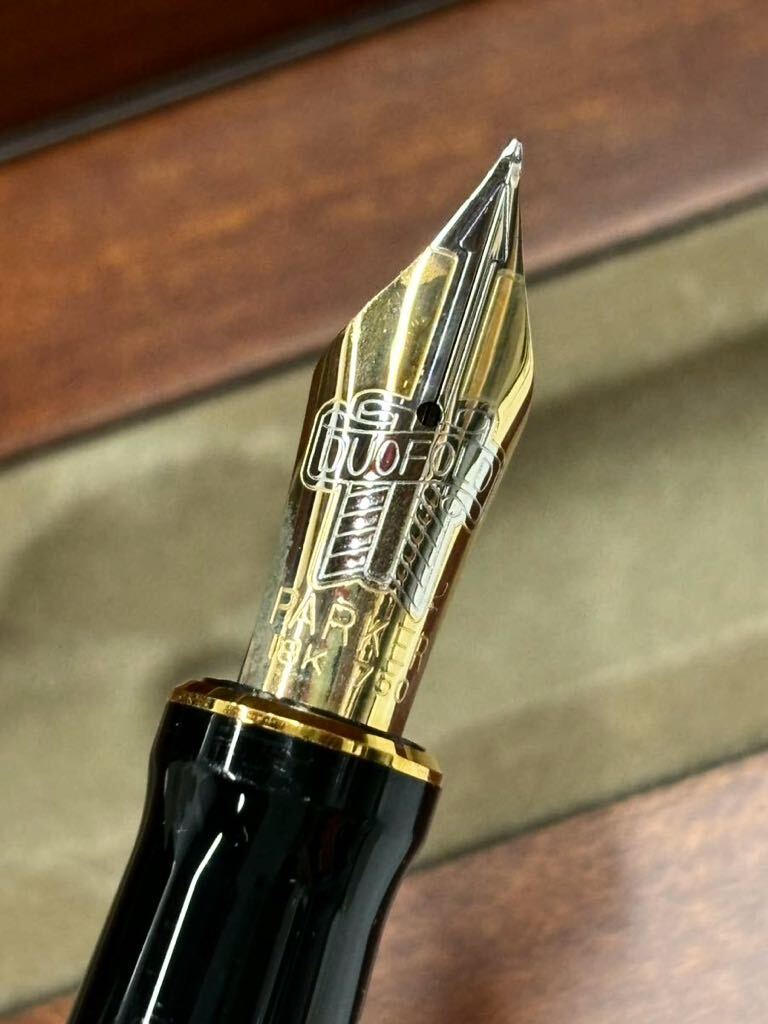 PARKER パーカー DUOFOLD デュオフォールド 万年筆 ペン先 18K 750 ブラック×ゴールド 木箱入りの画像2