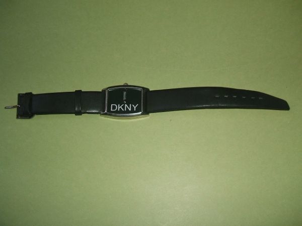  редкость? DKNY женские наручные часы кожа ремень 