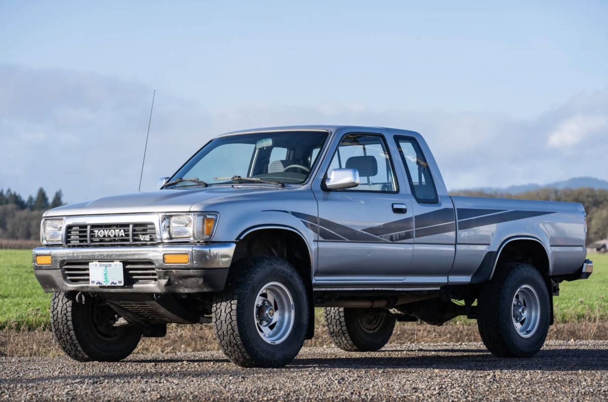 USトヨタ純正 89-95 4Runner / TRUCK フェンダー ブラック アンテナ付 USDM北米JDM 80/90系 ピックアップ 130系 ハイラックス サーフの画像6