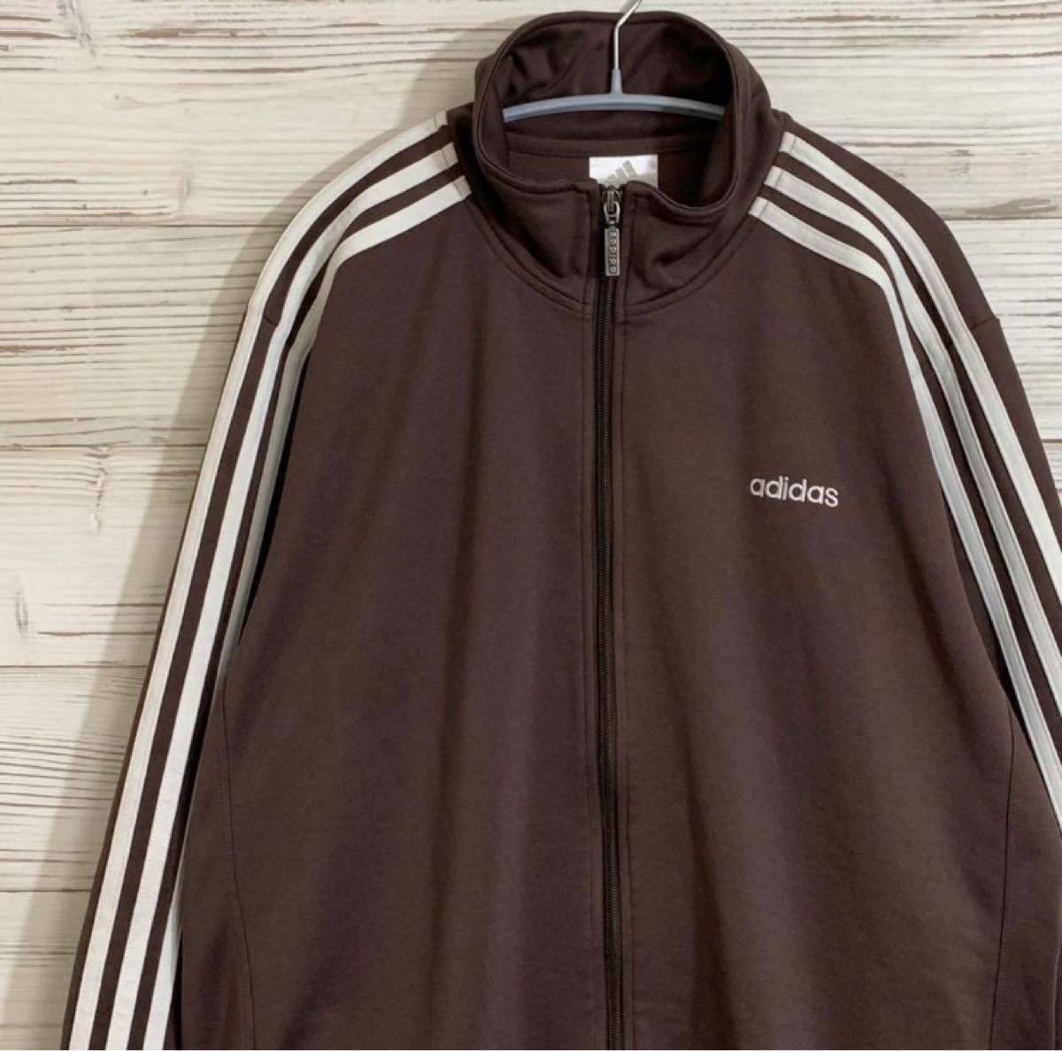 adidas アディダストラックジャケット リニアロゴ ブラウン 茶 adidas アディダストラックジャケット リニアロゴ ブラウン 茶