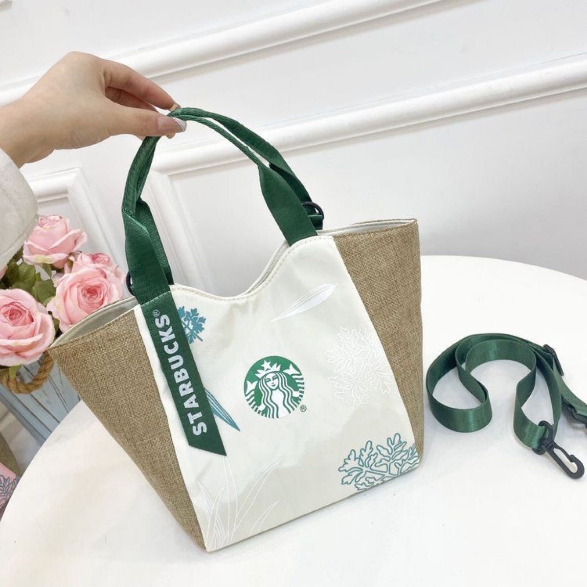 新品スターバックス　スタバトートバッグ 海外限定　ハンドバッグ スタバ日本未発売トートバック スタバ STARBUCKS ホワイト