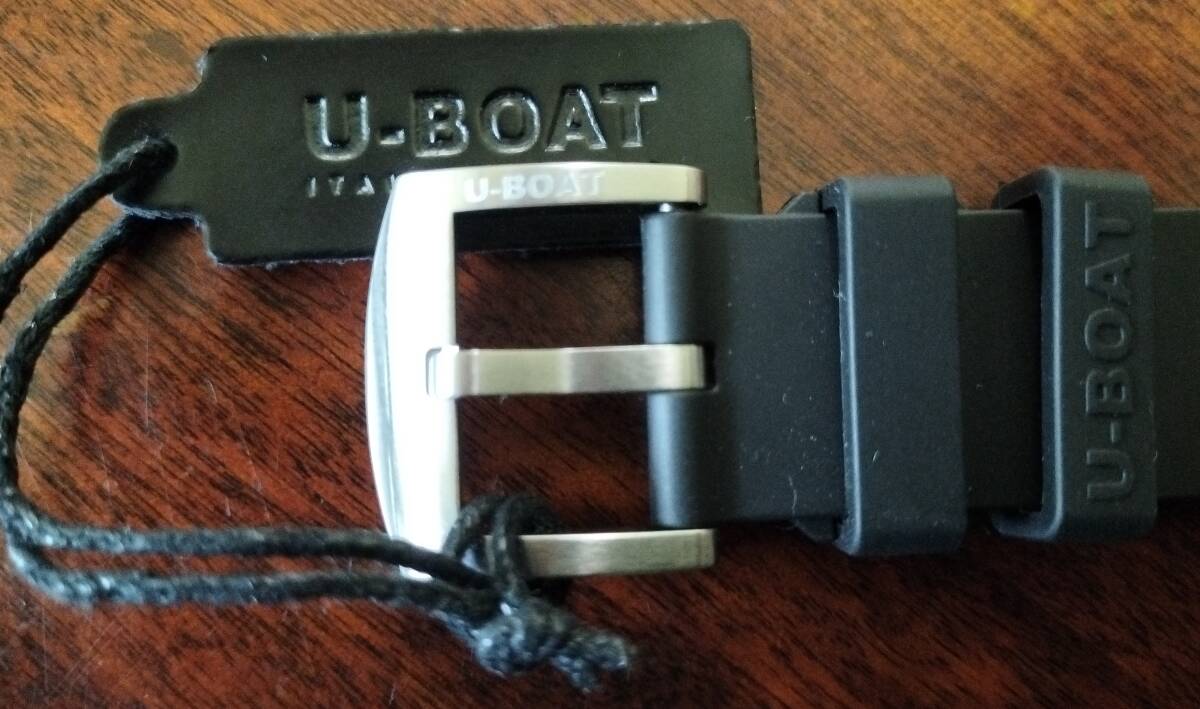★純正 U-BOAT ユーボート ダークムーン 8701 時計ラバーバンド ラグ幅22mm [新品 未使用 送料無料]の画像3