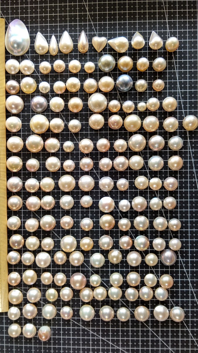 てりが美しいマベパール(マベ真珠)大量出品153個！！約317.14g/1,585.7ct！の画像1
