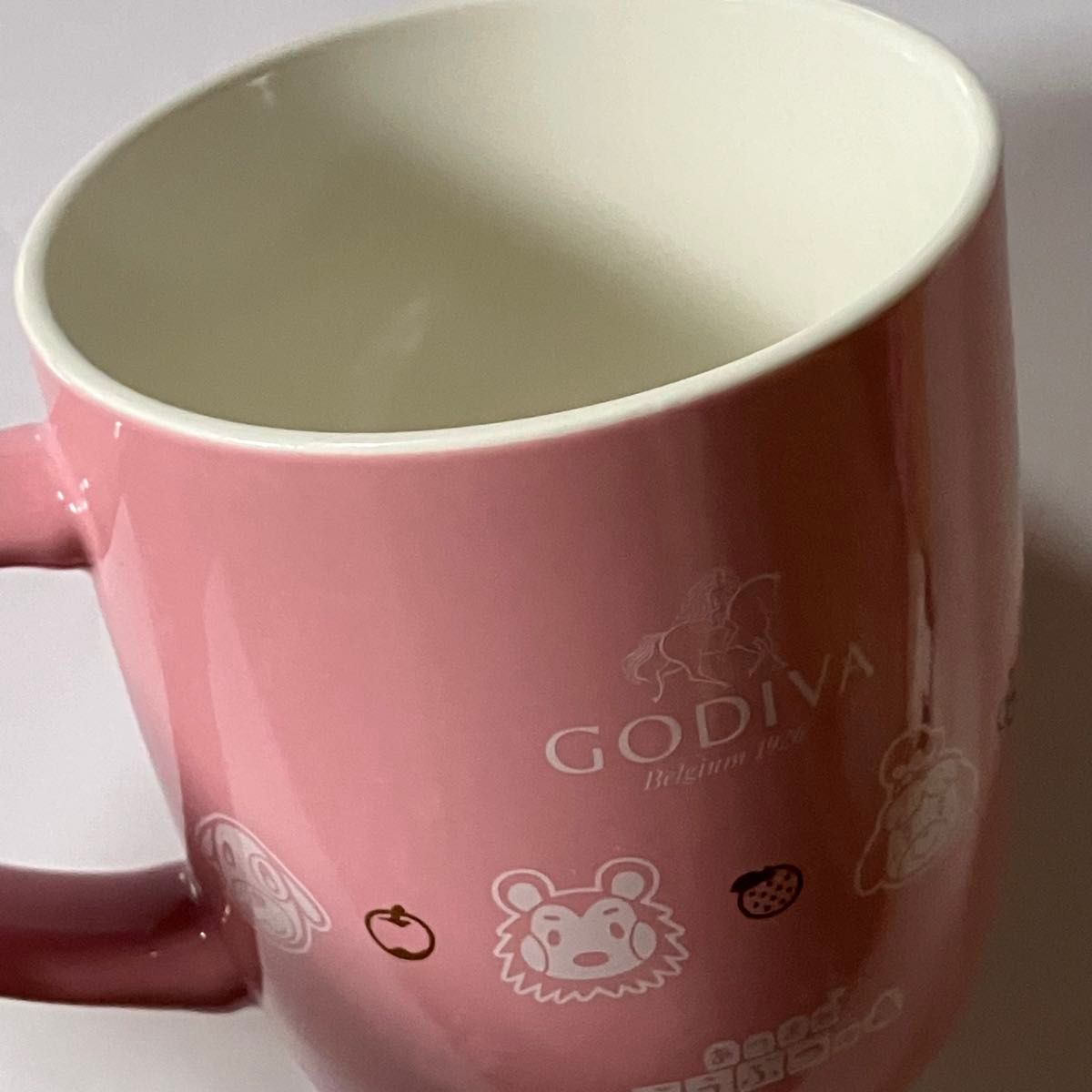 新品未使用 GODIVA ゴディバ バレンタイン あつまれどうぶつの森 陶器製 マグカップ ピンクカラー