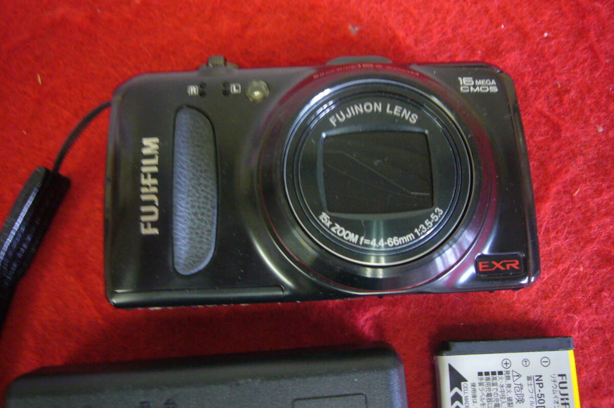 FUJIFILM FinePix F550 EXR デジカメ 富士フィルム コンパクト デジタルカメラ 充電器付 簡易動作確認の画像2