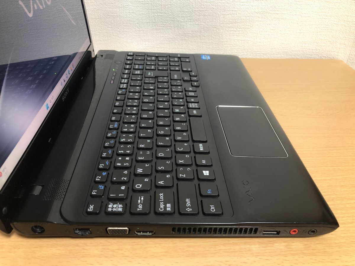 ★☆ SONY VAIO SVE151B11N Core i5 SSD ノートパソコン _画像3