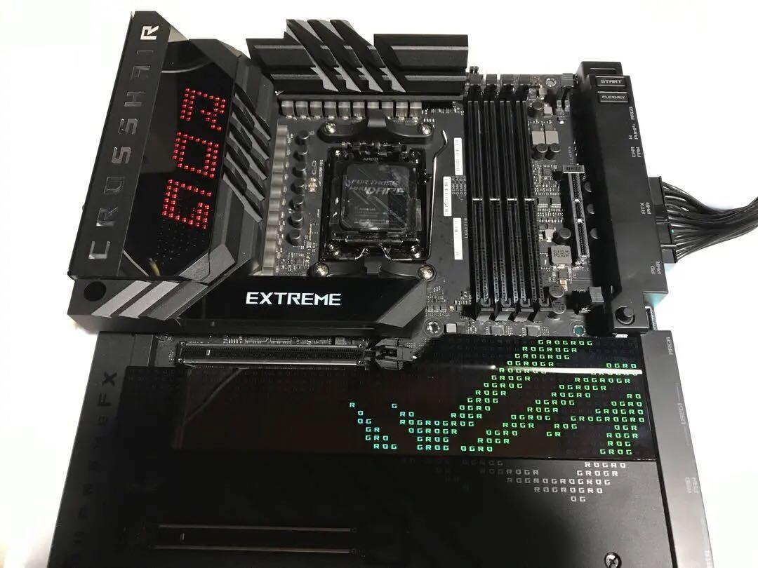 ASUS ROG CROSSHAIR X670E EXTREME 現状品_画像2